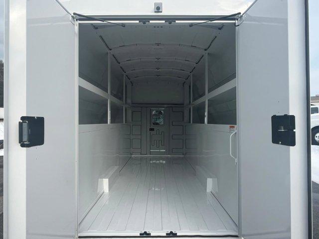 2026 Ford E-350 Cutaway Base