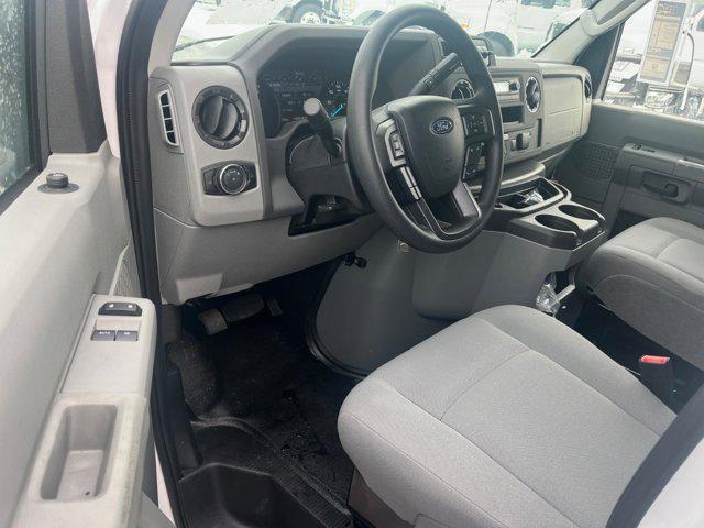 2026 Ford E-350 Cutaway Base