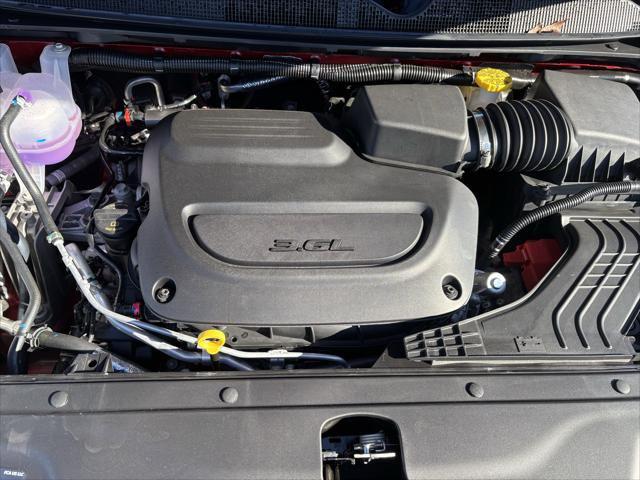 2026 Chrysler Pacifica Select AWD