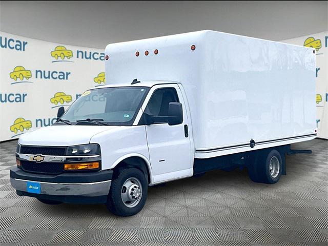 2024 Chevrolet Express Cutaway Work Van