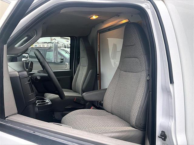 2024 Chevrolet Express Cutaway Work Van