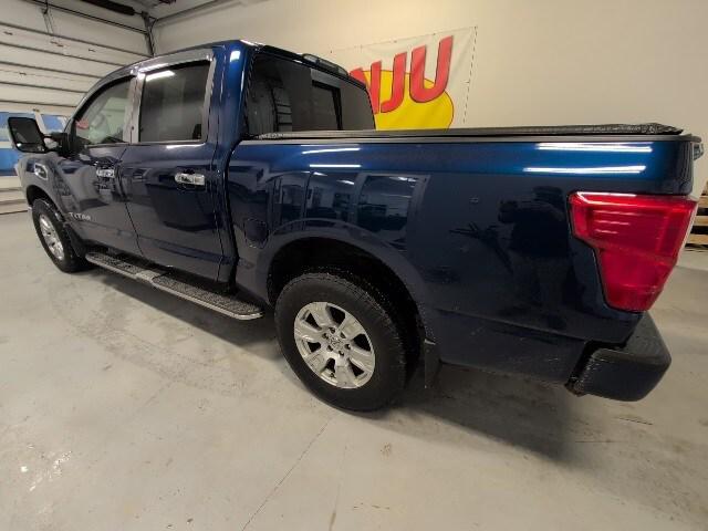 2017 Nissan TITAN SV 2017 Nissan TITAN SV