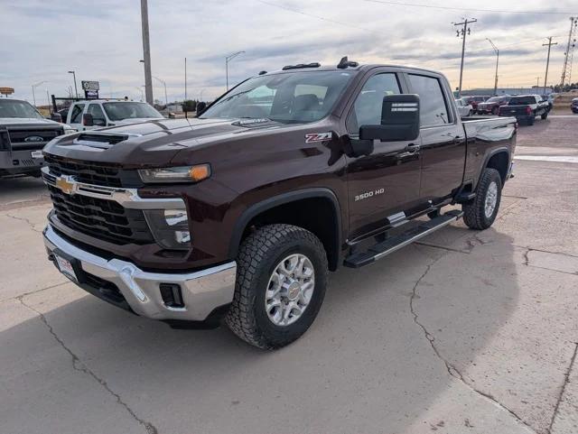 2024 Chevrolet Silverado 3500HD 4WD Crew Cab Standard Bed LT