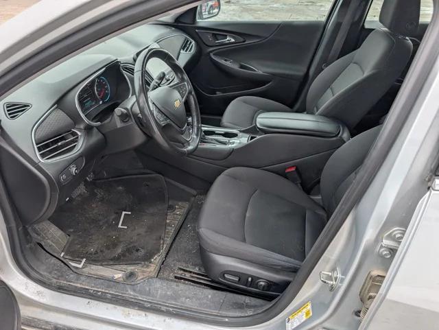 2017 Chevrolet Malibu Hybrid Hybrid 2017 Chevrolet Malibu Hybrid Hybrid