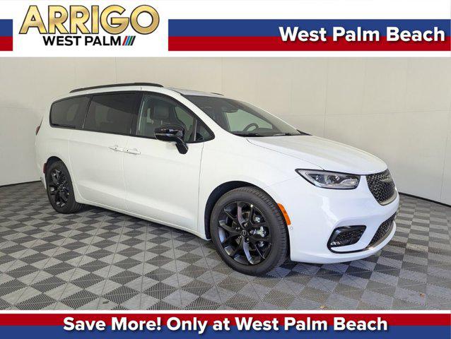 2026 Chrysler Pacifica Limited for sale in West Palm Beach, FL