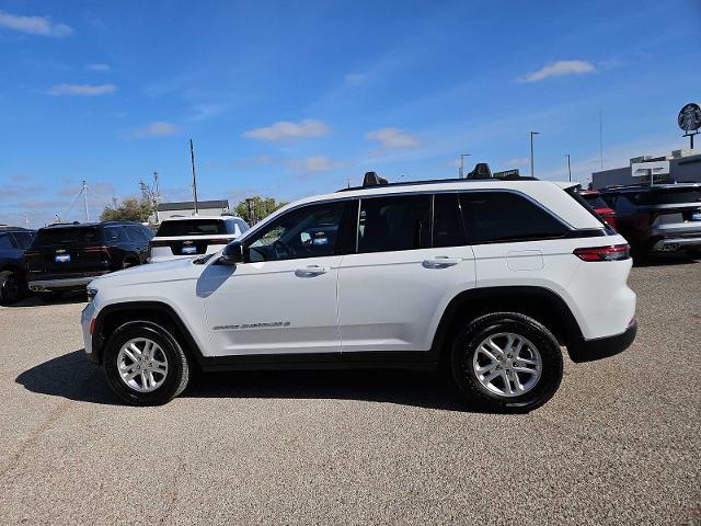 2023 Jeep Grand Cherokee Laredo 4x4