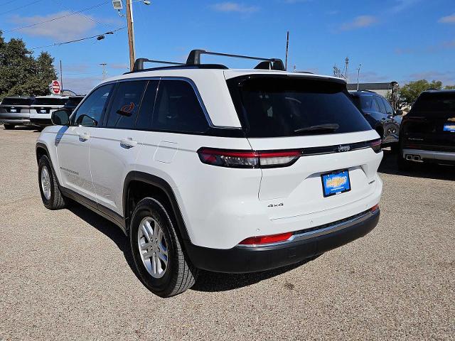 2023 Jeep Grand Cherokee Laredo 4x4