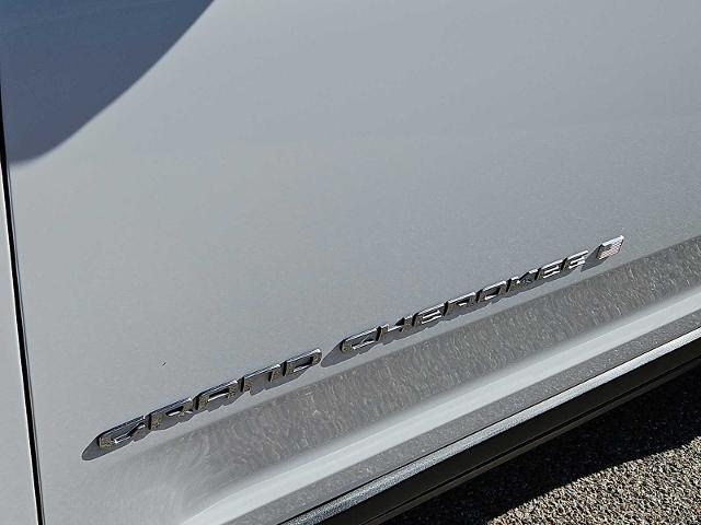 2023 Jeep Grand Cherokee Laredo 4x4