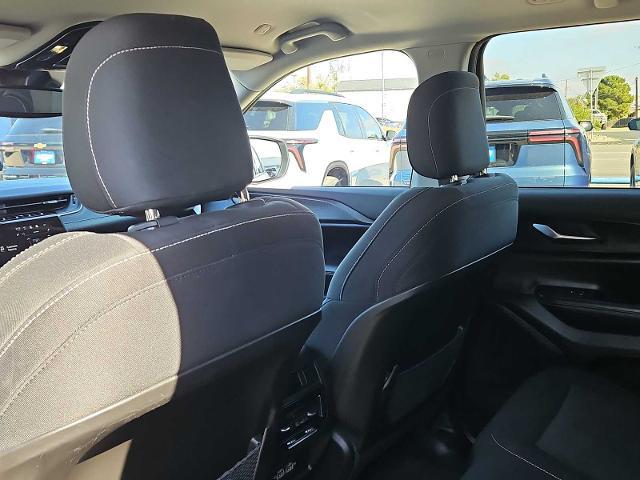 2023 Jeep Grand Cherokee Laredo 4x4