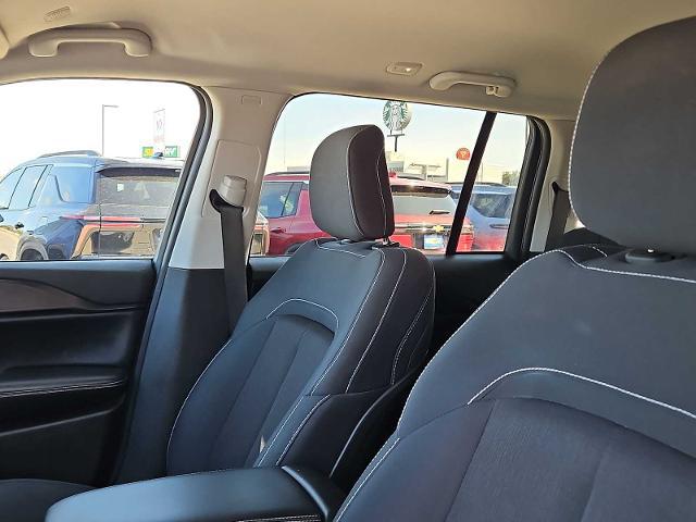 2023 Jeep Grand Cherokee Laredo 4x4