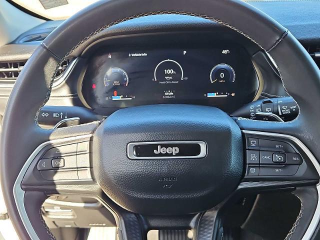 2023 Jeep Grand Cherokee Laredo 4x4