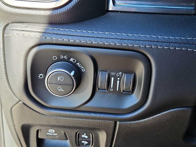 2021 Ram 1500 Limited Crew Cab 4x4 57 Box