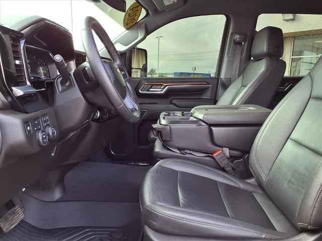 2024 Chevrolet Silverado 3500HD 4WD Crew Cab Long Bed LT