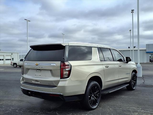 2022 Chevrolet Suburban 2WD LT