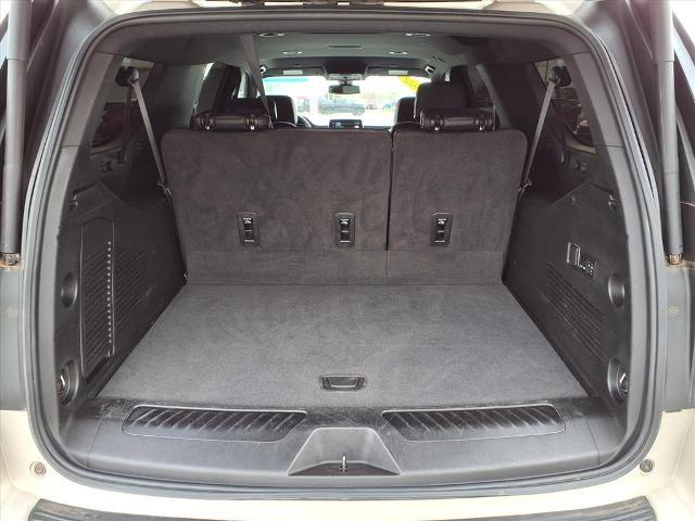 2022 Chevrolet Suburban 2WD LT