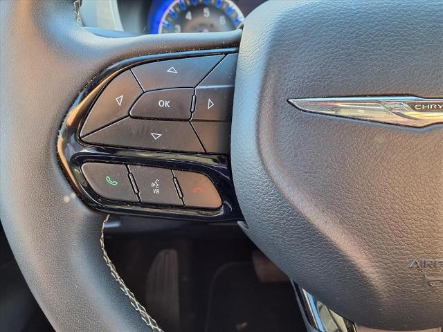 2022 Chrysler Pacifica Touring