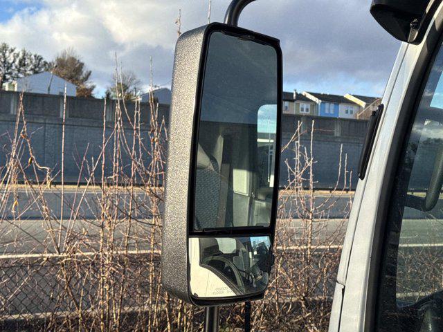 2025 Chevrolet 5500 2WD Reg Cab 132.5"