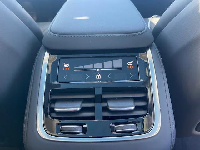 2026 Volvo XC90 Ultra, B6 AWD Gas (mild hybrid), Gasoline, Bright, 7 Seats