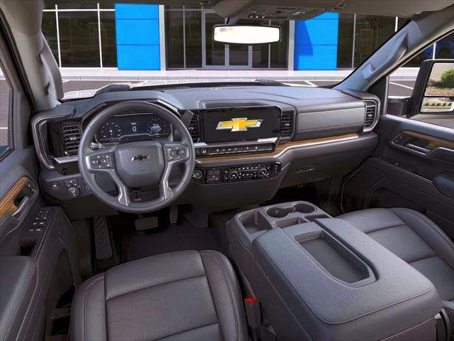 2025 Chevrolet Silverado 2500HD 4WD Crew Cab Long Bed LT