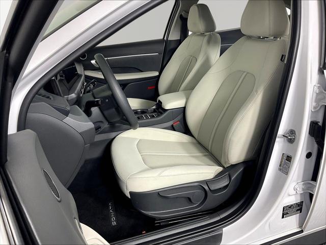 2025 Hyundai Sonata SE