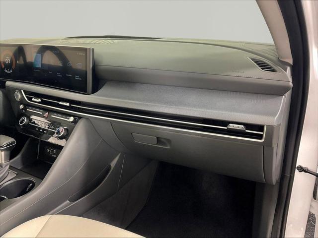2025 Hyundai Sonata SE