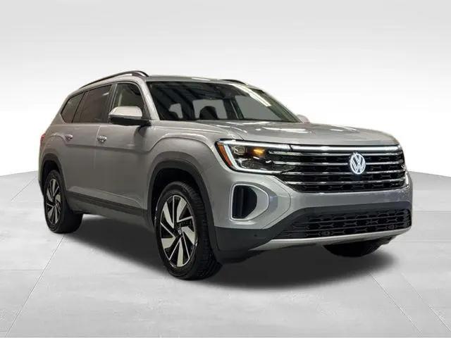 2026 Volkswagen Atlas SE with Technology for sale in Fort Wayne, IN