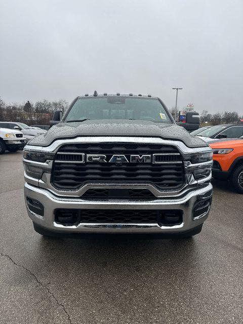 2026 RAM 3500 Chassis RAM 3500 BIG HORN CREW CAB CHASSIS 4X4 60 CA