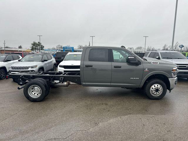 2026 RAM Ram 3500 Chassis Cab RAM 3500 BIG HORN CREW CAB CHASSIS 4X4 60 CA