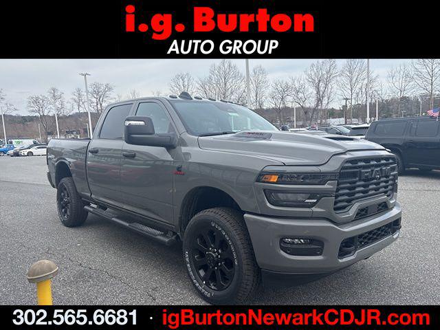 2026 RAM Ram 2500 RAM 2500 BLACK EXPRESS CREW CAB 4X4 64 BOX