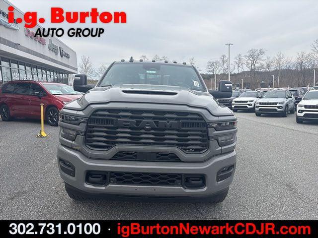 2026 RAM Ram 2500 RAM 2500 BLACK EXPRESS CREW CAB 4X4 64 BOX