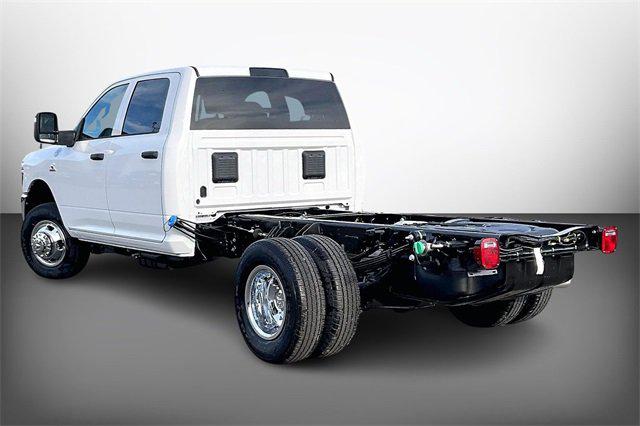 2026 RAM Ram 3500 Chassis Cab RAM 3500 TRADESMAN CREW CAB CHASSIS 4X4 60 CA