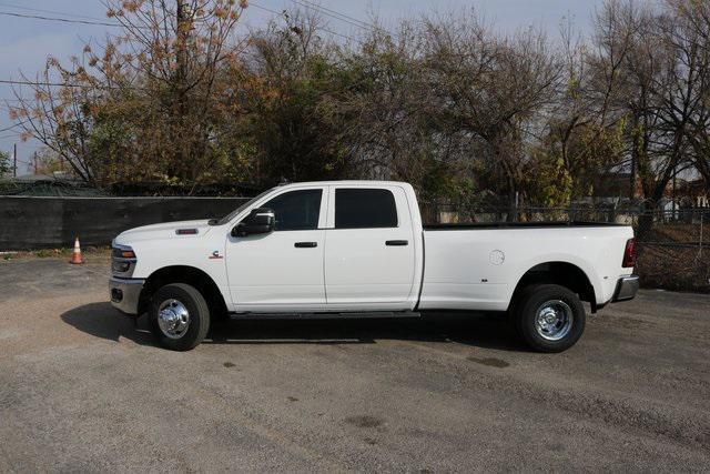 2026 RAM Ram 3500 RAM 3500 TRADESMAN CREW CAB 4X4 8 BOX