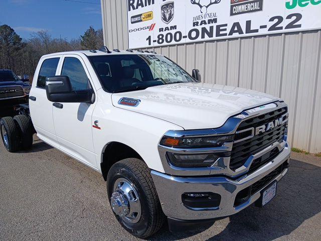 2026 RAM Ram 3500 Chassis Cab RAM 3500 TRADESMAN CREW CAB CHASSIS 4X4 60 CA