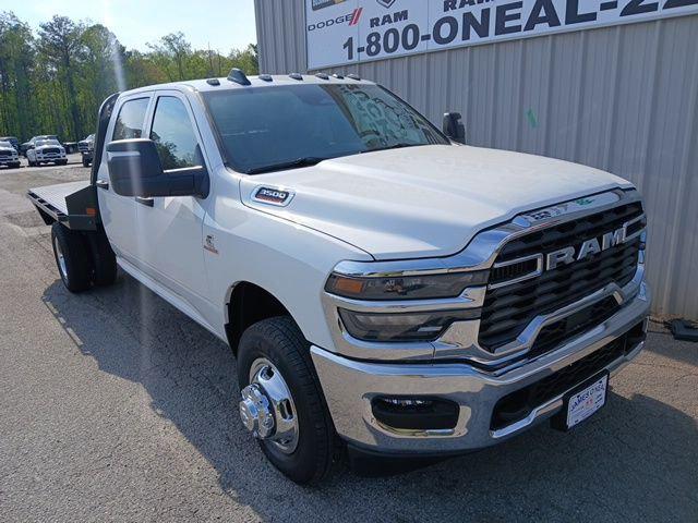 2026 RAM Ram 3500 Chassis Cab RAM 3500 TRADESMAN CREW CAB CHASSIS 4X4 60 CA