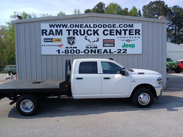 2026 RAM Ram 3500 Chassis Cab RAM 3500 TRADESMAN CREW CAB CHASSIS 4X4 60 CA