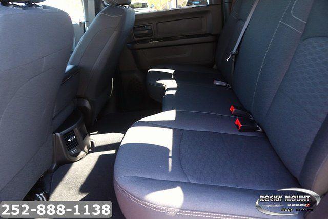 2026 Ram 2500 Black Express Crew Cab 4x4 6'4" Box