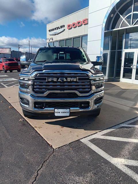 2026 RAM Ram 3500 RAM 3500 LIMITED LONGHORN MEGA CAB 4X4 64 BOX 2026 RAM Ram 3500 RAM 3500 LIMITED LONGHORN MEGA CAB 4X4 64 BOX