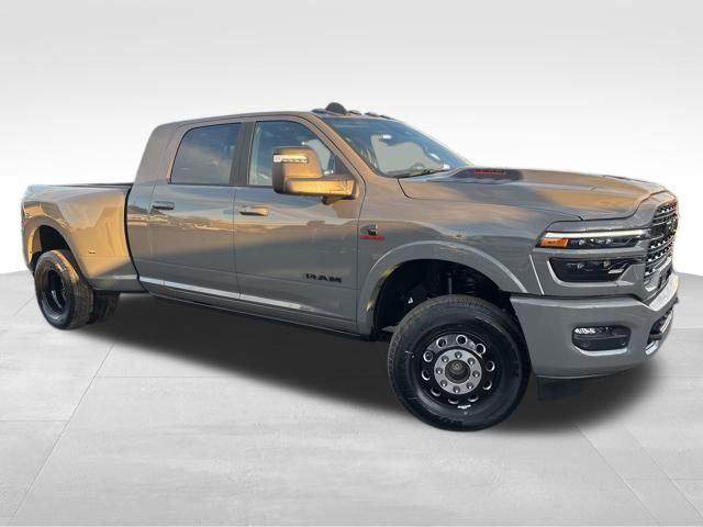 2026 RAM Ram 3500 RAM 3500 LIMITED MEGA CAB 4X4 64 BOX