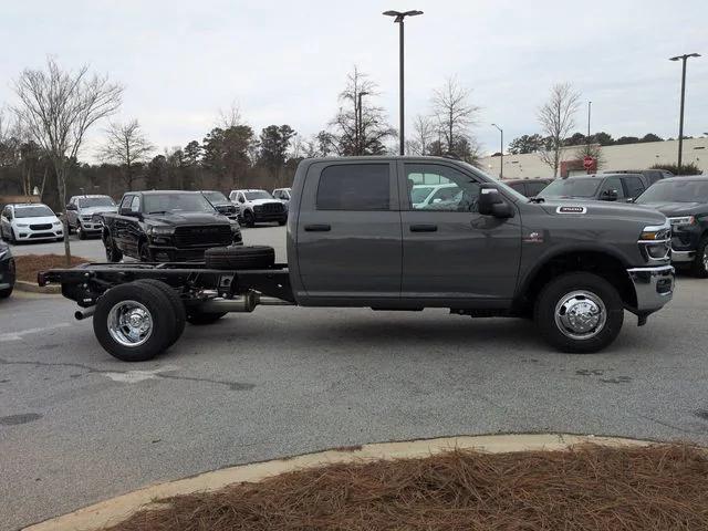 2026 RAM Ram 3500 Chassis Cab RAM 3500 TRADESMAN CREW CAB CHASSIS 4X4 60 CA 2026 RAM Ram 3500 Chassis Cab RAM 3500 TRADESMAN CREW CAB CHASSIS 4X4 60 CA