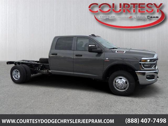 2026 RAM Ram 3500 Chassis Cab RAM 3500 TRADESMAN CREW CAB CHASSIS 4X4 60 CA