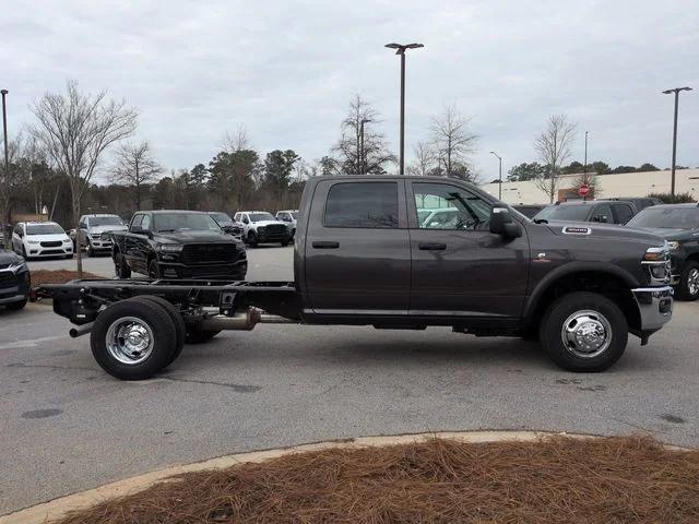 2026 RAM Ram 3500 Chassis Cab RAM 3500 TRADESMAN CREW CAB CHASSIS 4X4 60 CA