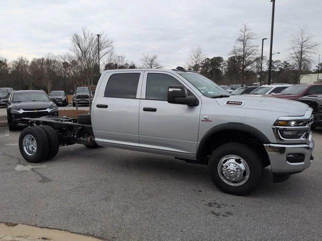 2026 RAM Ram 3500 Chassis Cab RAM 3500 TRADESMAN CREW CAB CHASSIS 4X4 60 CA
