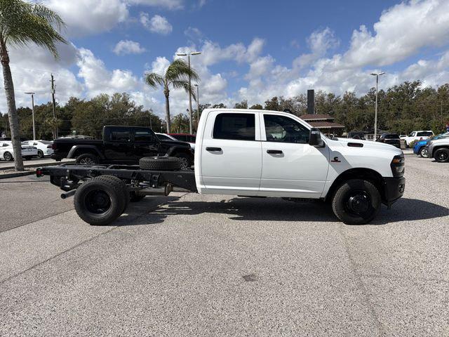 2026 RAM Ram 3500 Chassis Cab RAM 3500 TRADESMAN CREW CAB CHASSIS 4X4 60 CA