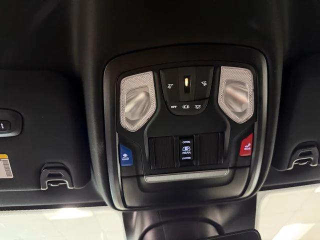 2026 Ram 3500 Big Horn Crew Cab 4x4 8 Box