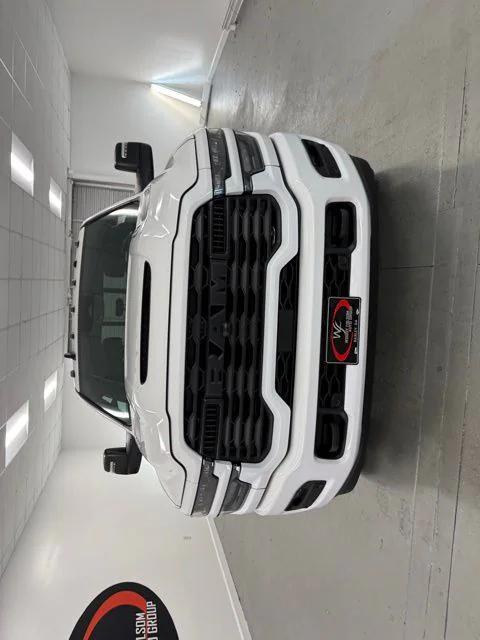 2026 RAM Ram 2500 RAM 2500 BLACK EXPRESS CREW CAB 4X4 64 BOX