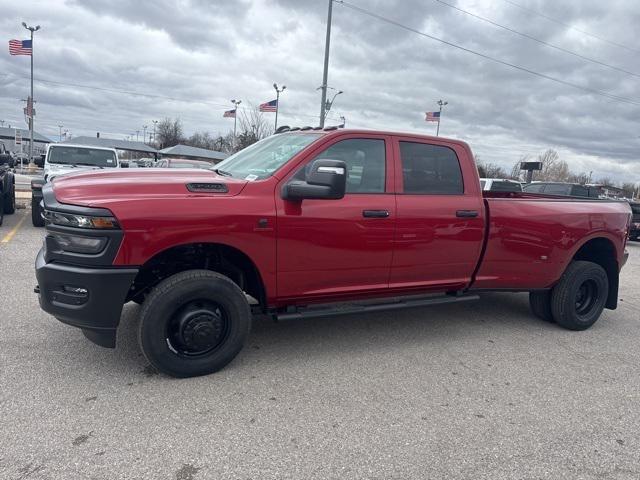 2026 RAM Ram 3500 RAM 3500 TRADESMAN CREW CAB 4X4 8 BOX