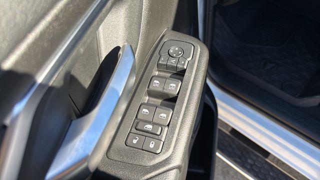 2026 Ram 1500 Lone Star Crew Cab 4x4 5'7" Box