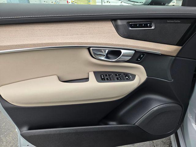 2026 Volvo XC90 Plug-In Hybrid Plus, T8 AWD, Electric/Gasoline, Bright, 7 Seats