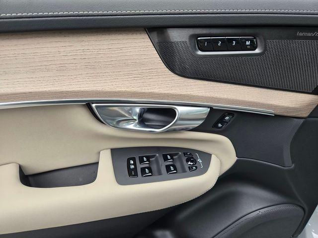 2026 Volvo XC90 Plug-In Hybrid Plus, T8 AWD, Electric/Gasoline, Bright, 7 Seats