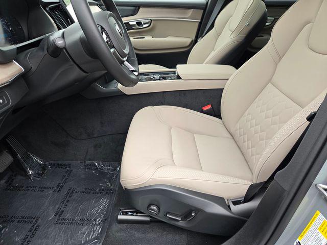 2026 Volvo XC90 Plug-In Hybrid Plus, T8 AWD, Electric/Gasoline, Bright, 7 Seats
